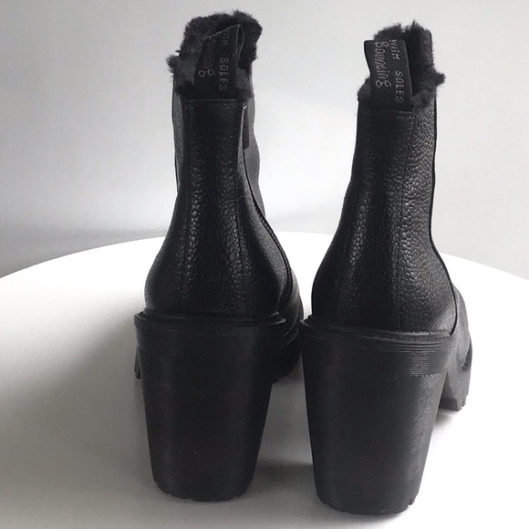 Dr. Martens Magdalena black heeled ankle boots pebbled - Picture 5 of 16